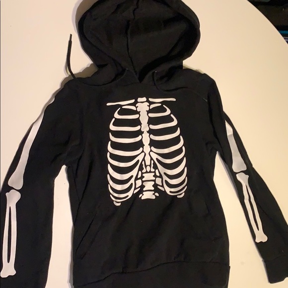 Hot Topic | Sweaters | Skeleton Hoodie 